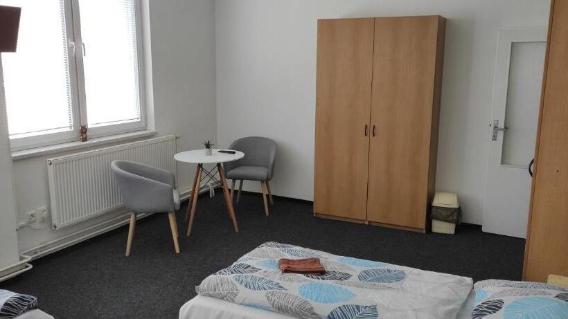 פנסיון Penzion Koupaliště