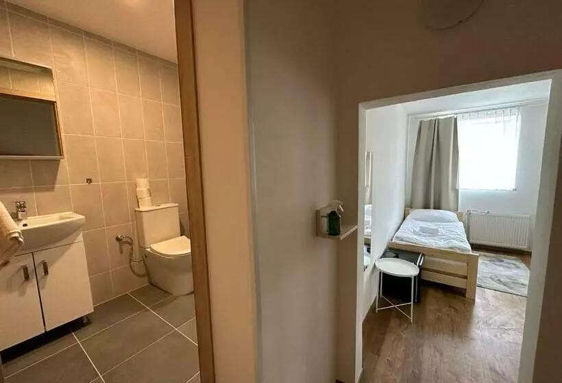 Majatalo Penzion U Kovárny