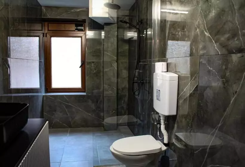 پانسیون R34 Boutique Guest House