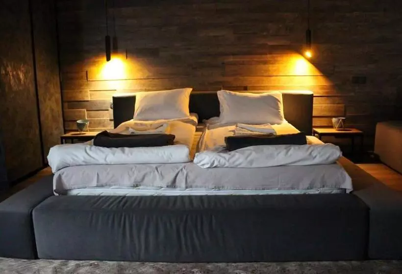 پانسیون R34 Boutique Guest House