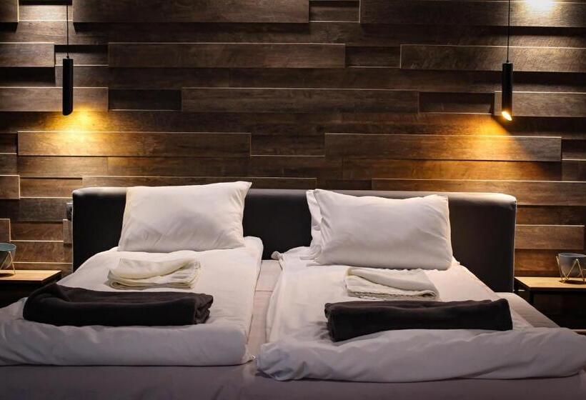 بنسيون R34 Boutique Guest House