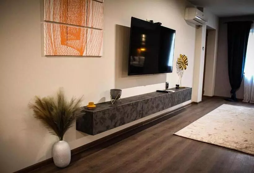 پانسیون R34 Boutique Guest House