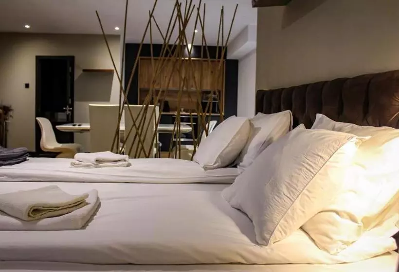پانسیون R34 Boutique Guest House