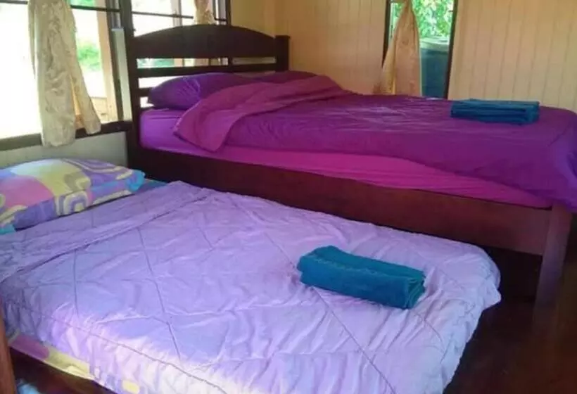 Lomakeskus บ้านในสายหมอกบุญแจ้งโฮมสเตย์