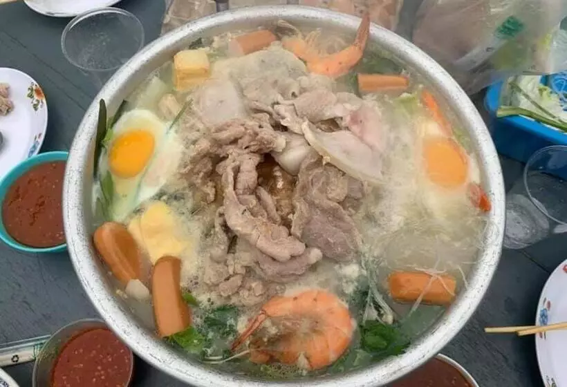 Lomakeskus บ้านในสายหมอกบุญแจ้งโฮมสเตย์