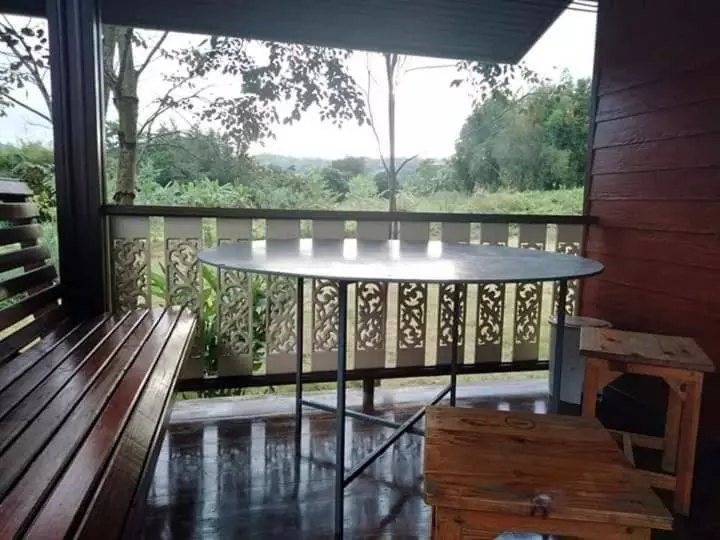 Lomakeskus บ้านในสายหมอกบุญแจ้งโฮมสเตย์