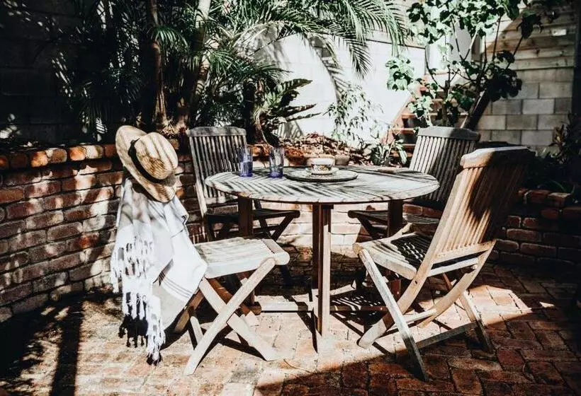 18 Adams St The Beach Shack Fabulous Location Close To The Beach