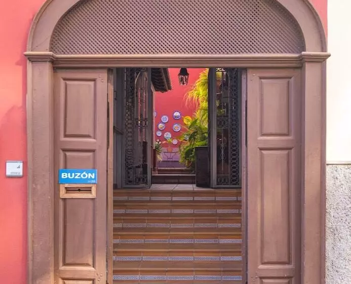 ユースホステル Casa Jurado