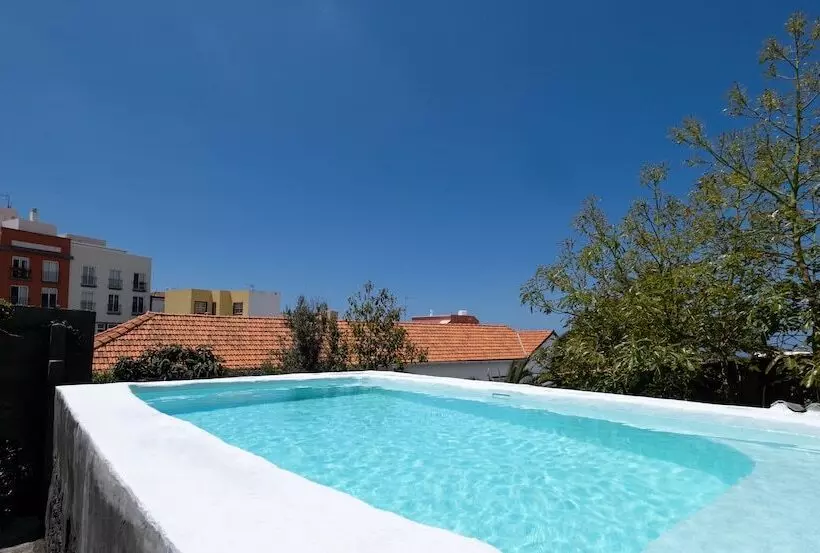 ユースホステル Casa Jurado