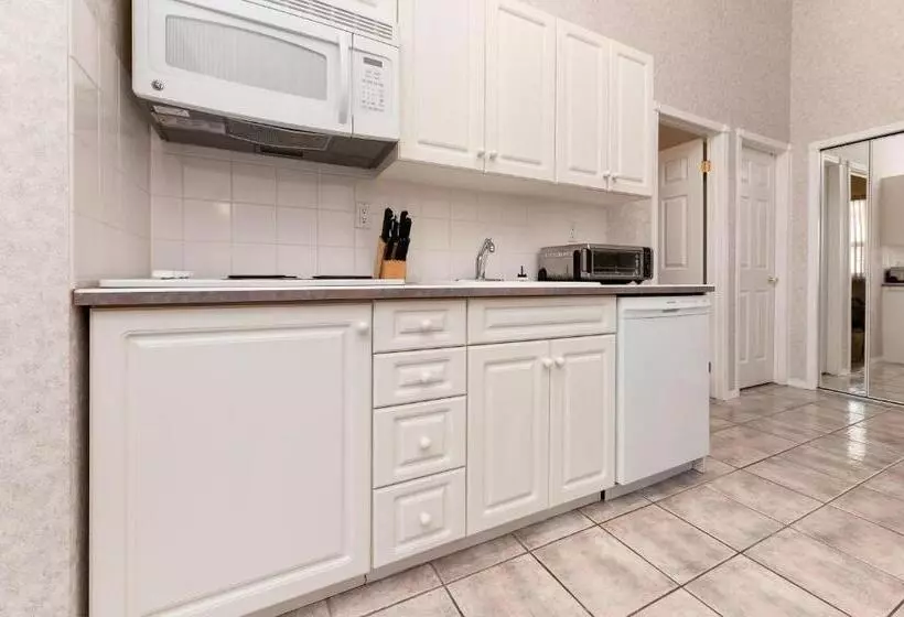 Cozy Fairmont Hot Springs 1br Condo