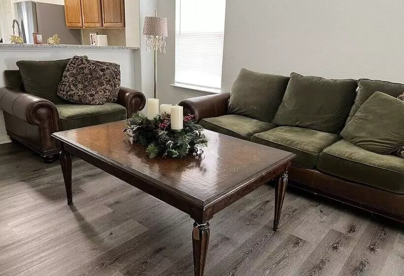 Entire Gorgeous Residential House,10 Min From Fort Hood Airport