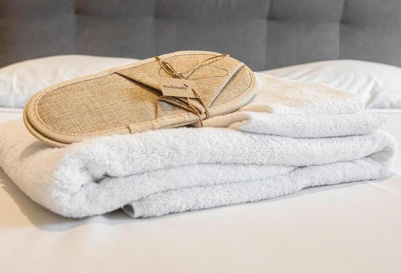 Montenapoleone   Charming Apartment