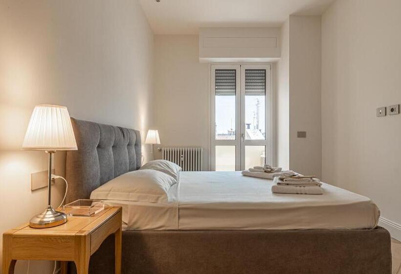 Montenapoleone   Charming Apartment