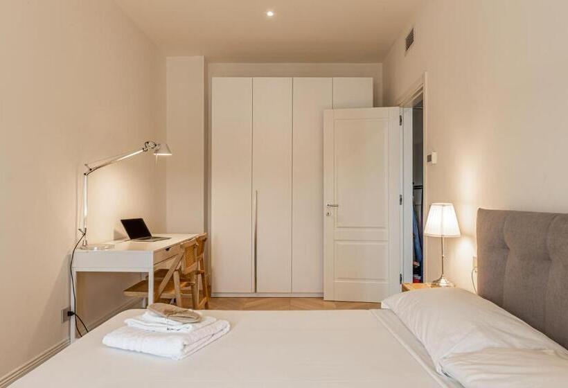 Montenapoleone   Charming Apartment