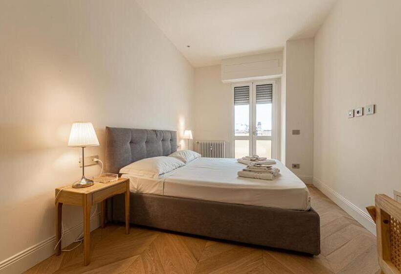 Montenapoleone   Charming Apartment