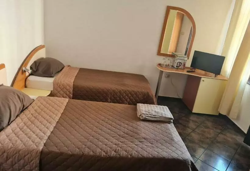 ペンション алми Almi