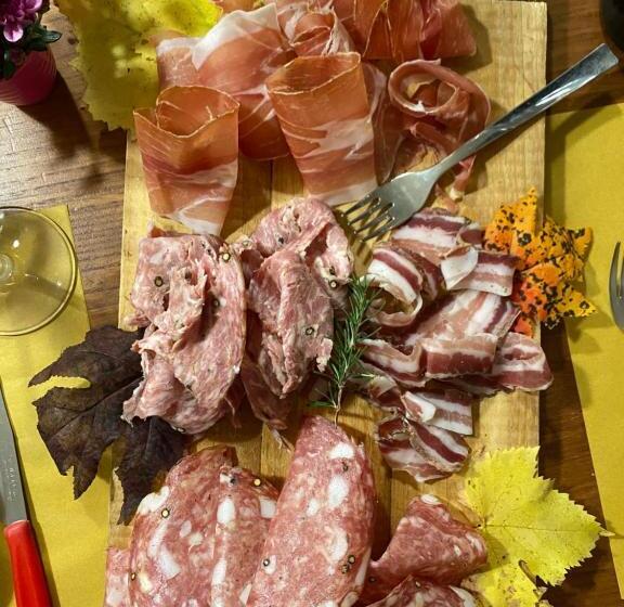 Пансион Casa Degli Eroi