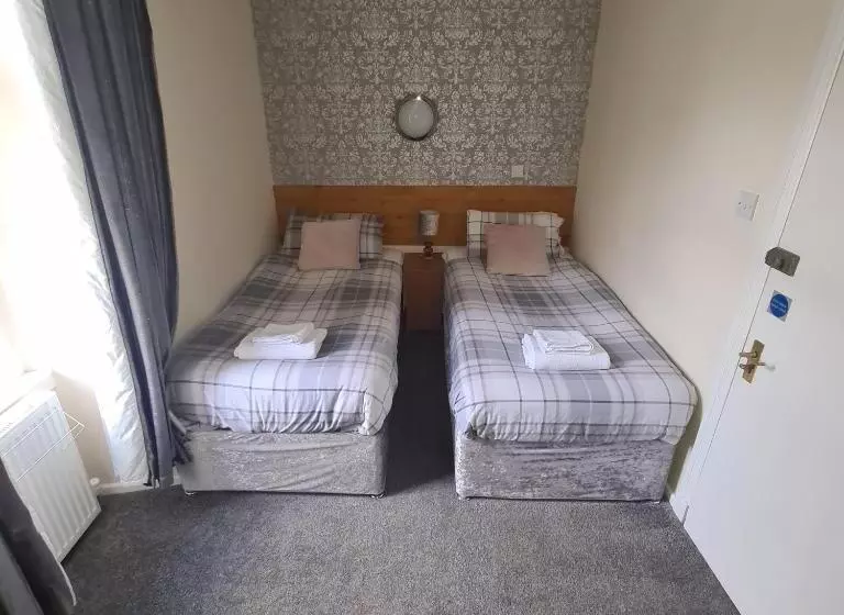 Aamiaismajoitus (B&B) Glenmoore Guest House