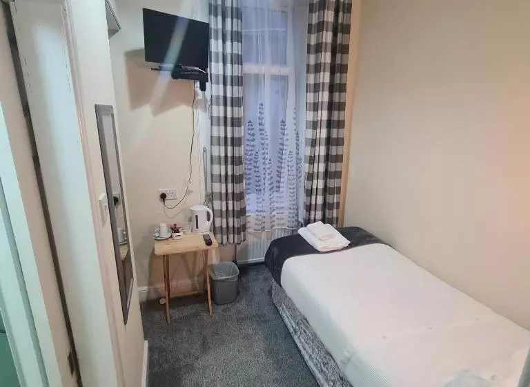 Aamiaismajoitus (B&B) Glenmoore Guest House