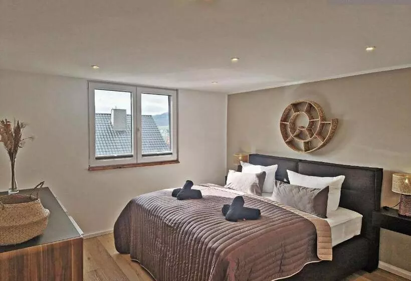 Feelgood 212 Qm Ferienhaus Mit 2 Apartments   Garten, Grill & Sauna!