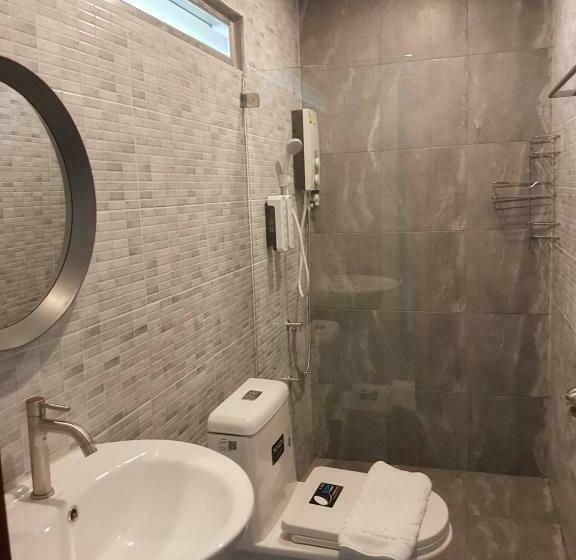 ホテル Mondee Mini