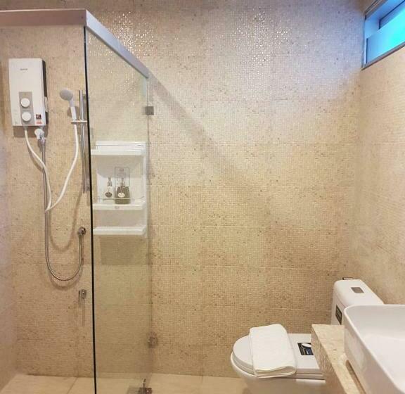 ホテル Mondee Mini