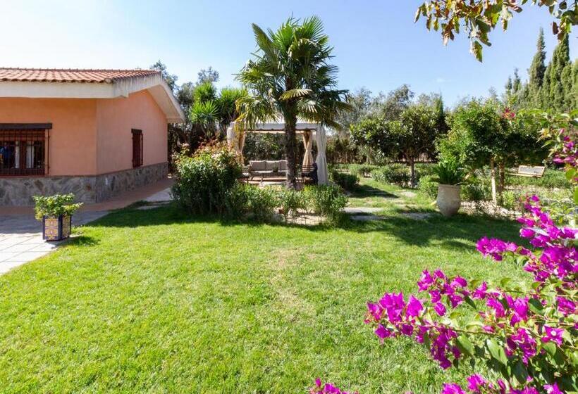 Отель Cortijo Rincón Del Sur