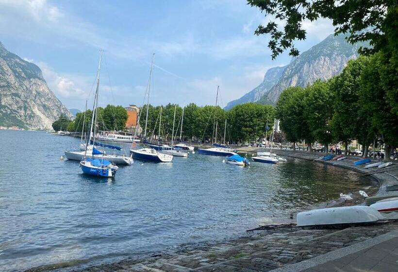 Love Loft Casa Vacanza Lecco