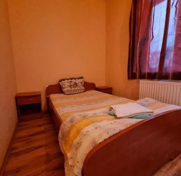 ペンション Family Hotel Rujeta семеен хотел ружета   идеален център