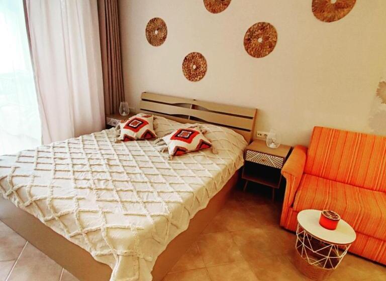 студио Boho Green Life Sozopol