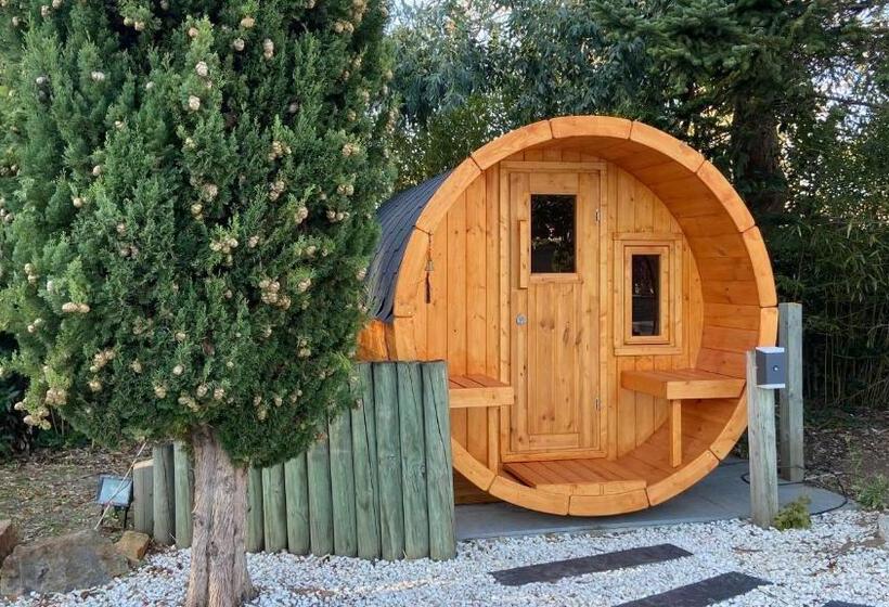 Adorable Guest House Avec Balnéo Et Piscine