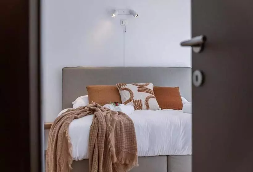 Corner Apartment With Fantastic Sea View