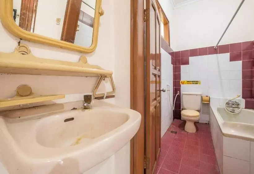 Reddoorz At Hotel Padjajaran Tasikmalaya