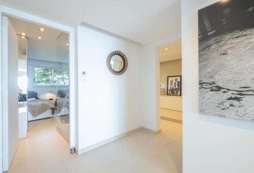 Elegant 3 Room Apartment With Terrace Pool & Island Views