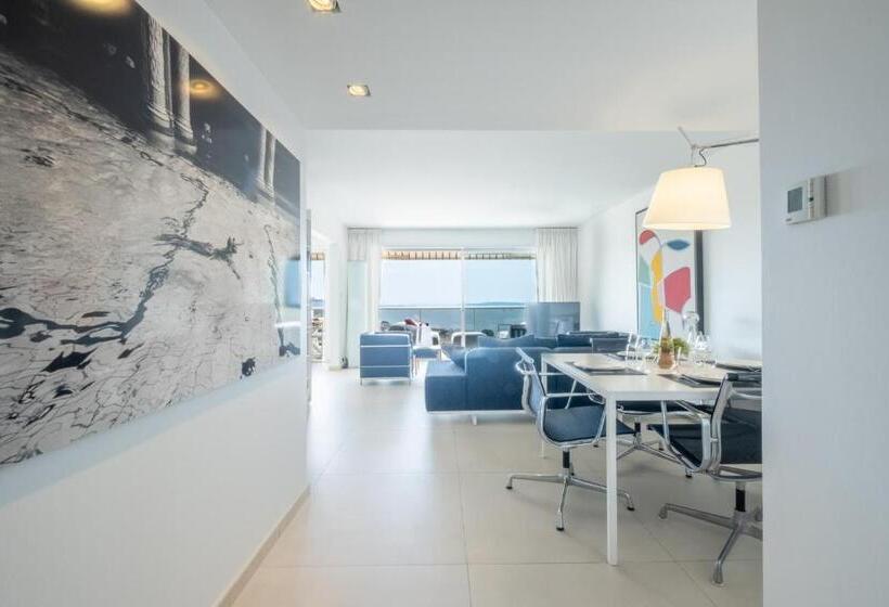 Elegant 3 Room Apartment With Terrace Pool & Island Views