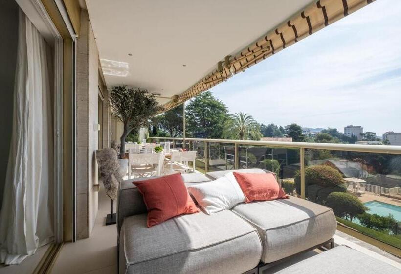 Elegant 3 Room Apartment With Terrace Pool & Island Views