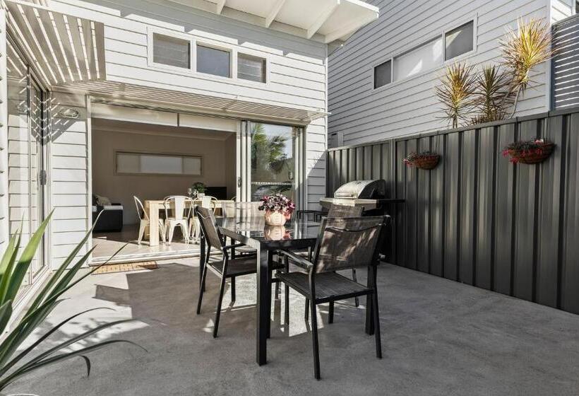 The Oasis Of Calm By Experience Jervis Bay