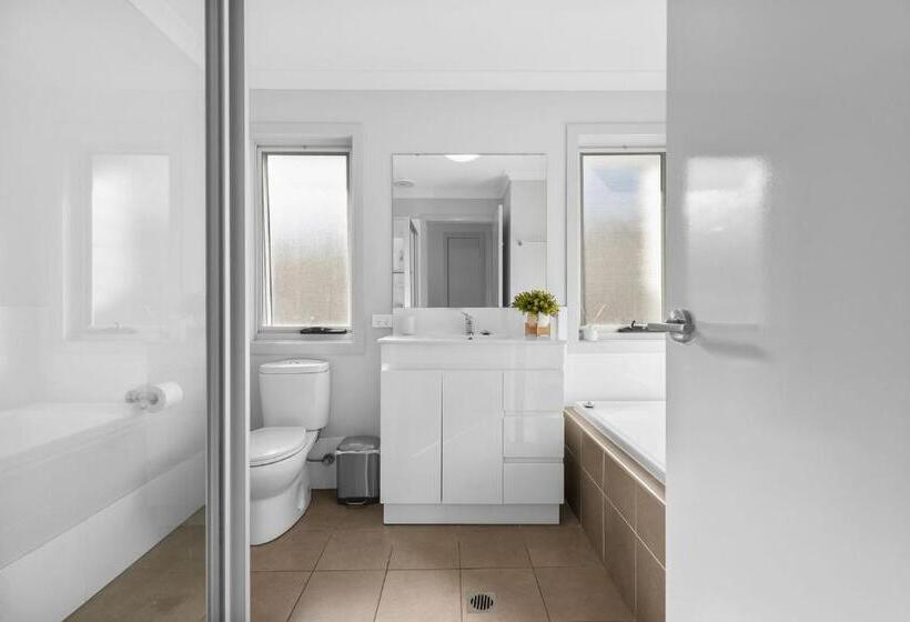 The Oasis Of Calm By Experience Jervis Bay