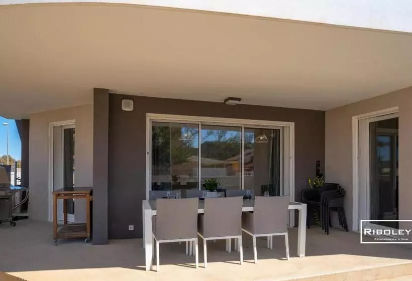 Grand T3 Neuf Climatisé Avec Wifi à 100m De La Plage