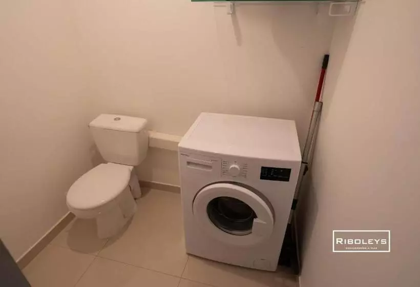 Grand T3 Neuf Climatisé Avec Wifi à 100m De La Plage