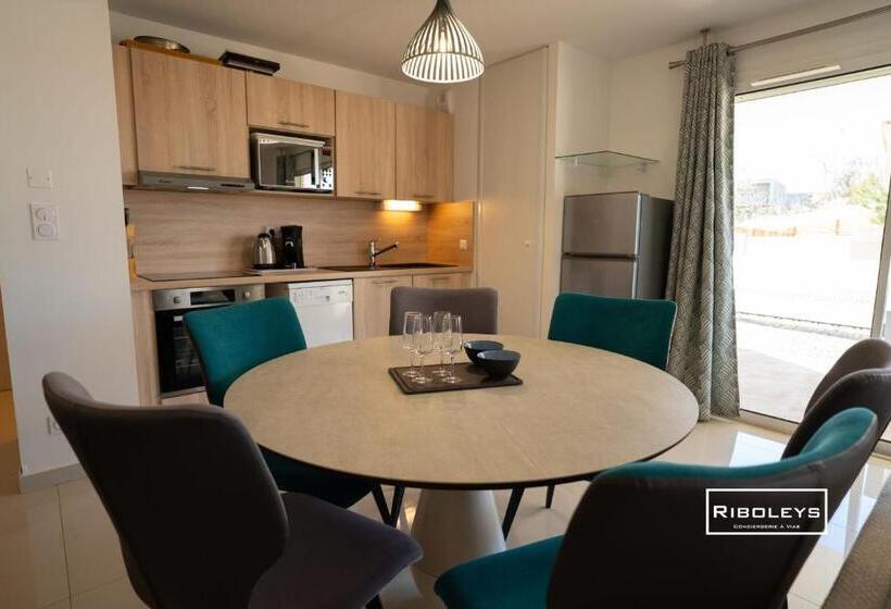 Grand T3 Neuf Climatisé Avec Wifi à 100m De La Plage