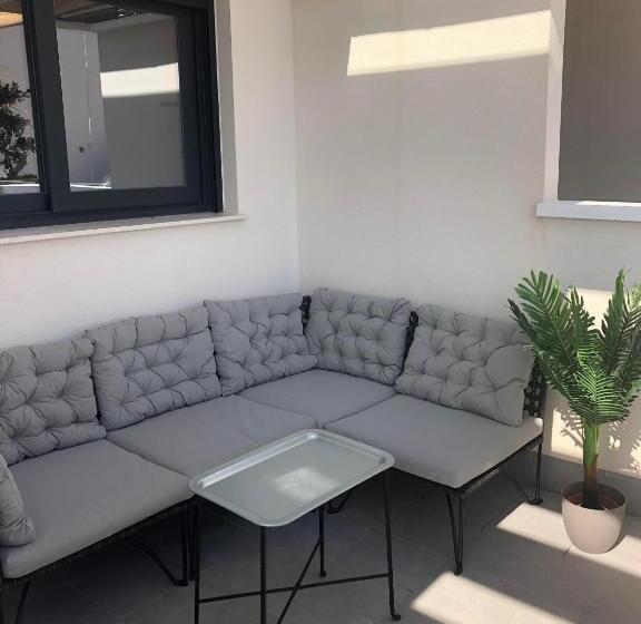 Villa Isla Plana, Right By The Sea   Grande