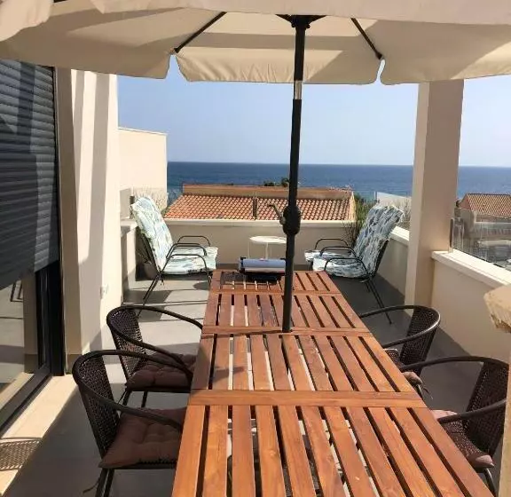 Villa Isla Plana, Right By The Sea   Grande