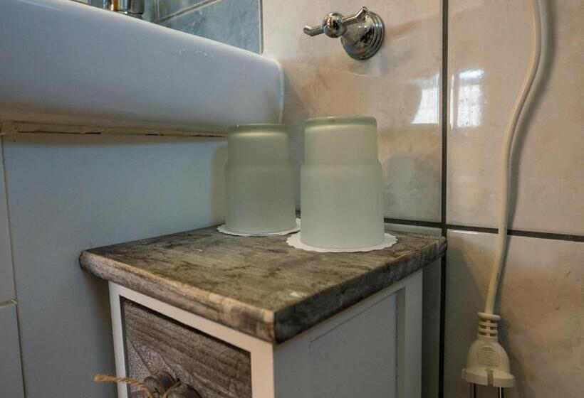 민박 Mamutfenyő Panzió