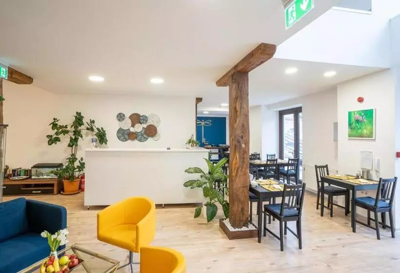 Aamiaismajoitus (B&B) Szitakötő Panzió