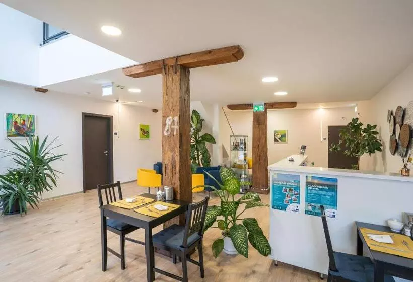 Aamiaismajoitus (B&B) Szitakötő Panzió