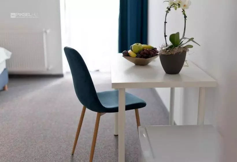 Aamiaismajoitus (B&B) Szitakötő Panzió