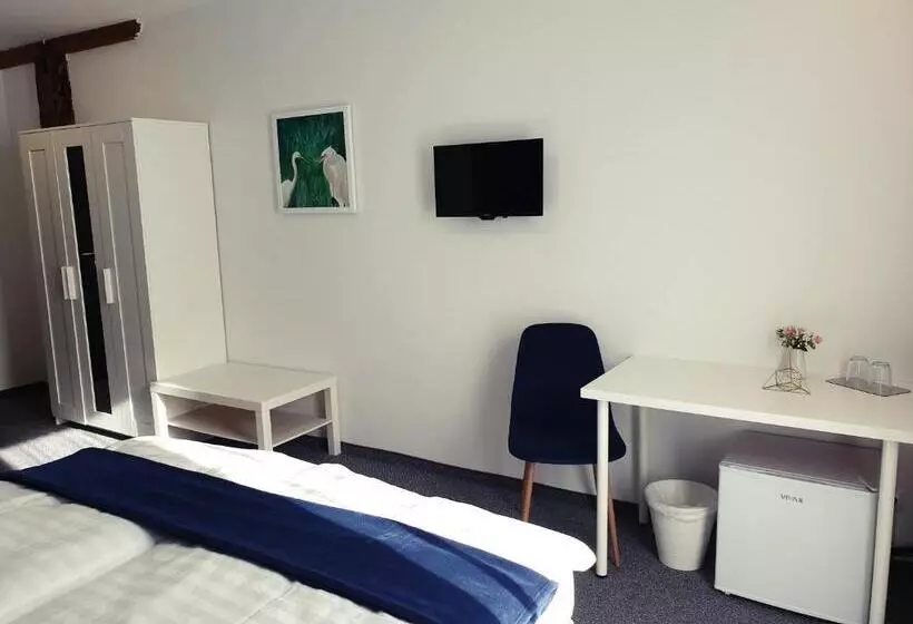 Aamiaismajoitus (B&B) Szitakötő Panzió