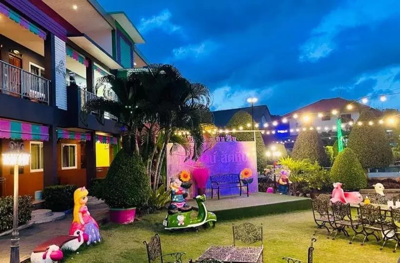 Hotelli บ้านทิพรัตน์ สัตหีบ