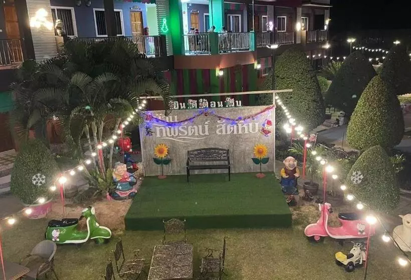 Hotelli บ้านทิพรัตน์ สัตหีบ